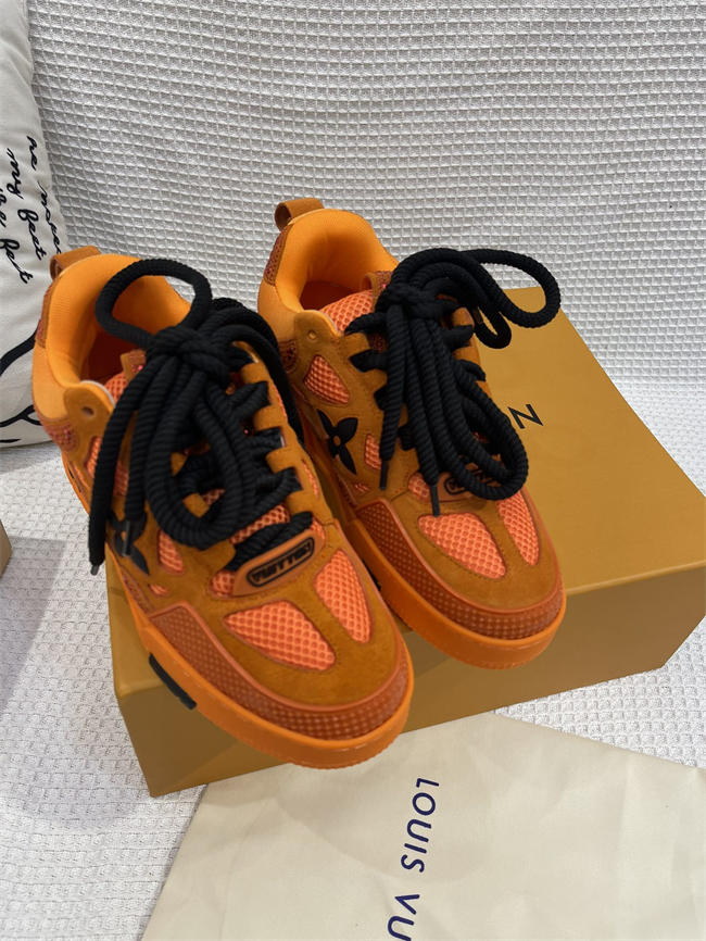 Lv Trainer Sneaker 52