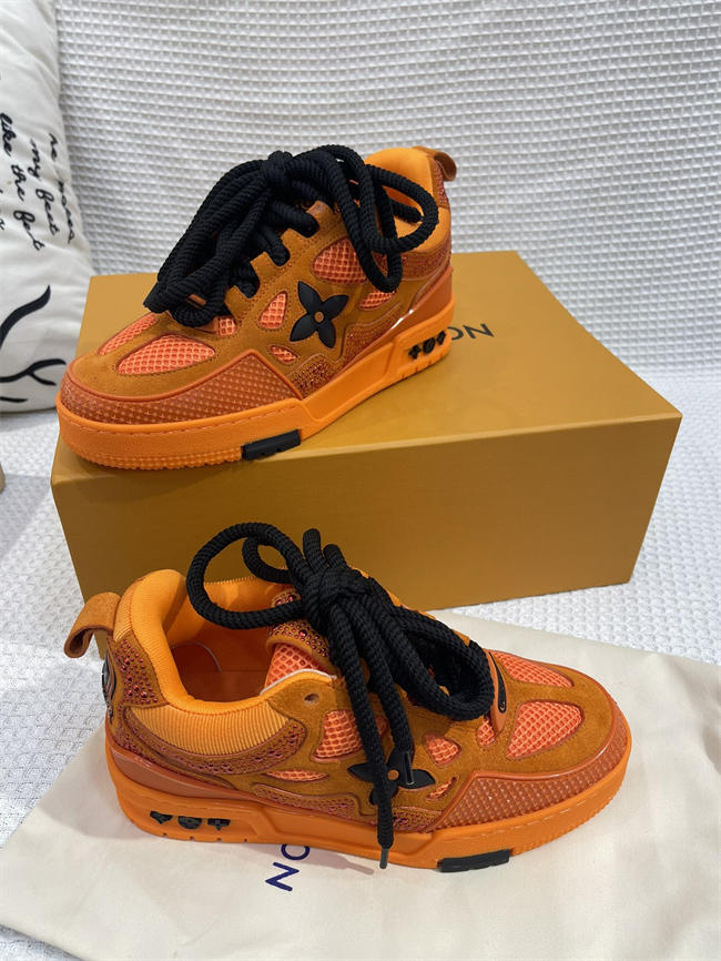 Lv Trainer Sneaker 52