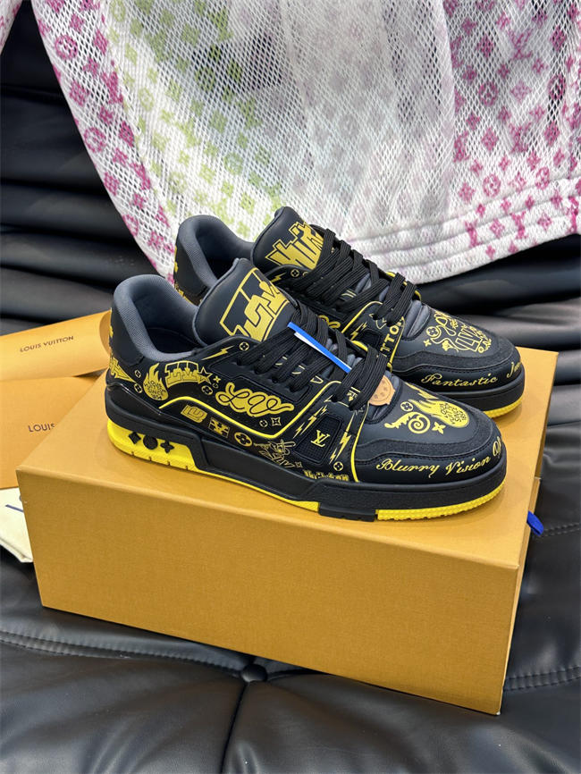 Lv Trainer Sneaker 60