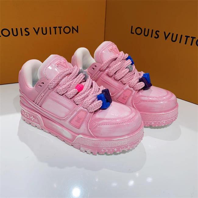 Lv Trainer Sneaker 66