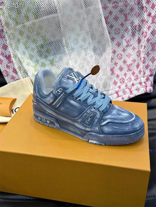 Lv Trainer Sneaker 69