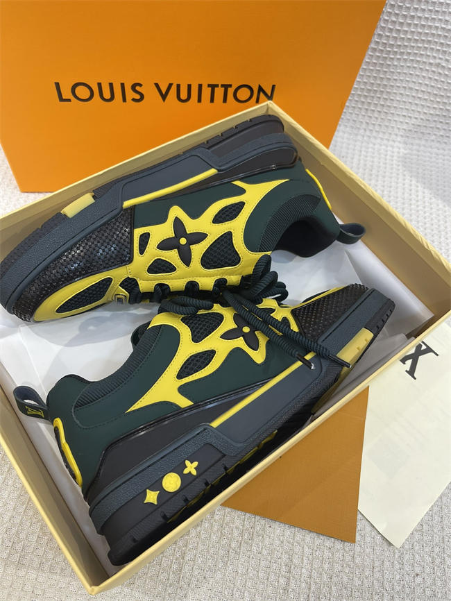 Lv Trainer Sneaker  56