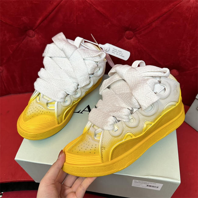 Lanvon Curb Sneaker 52