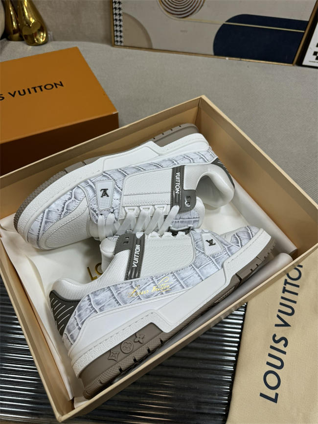 Lv Trainer Sneaker