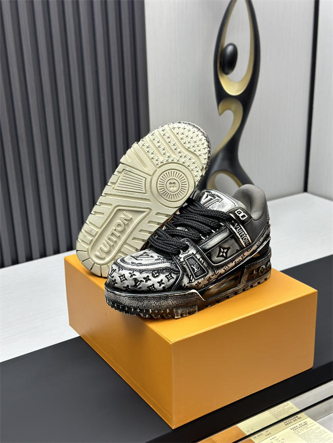 LV Trainer Maxi Sneaker