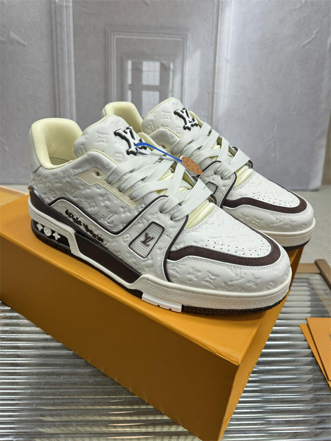 Lv Trainer Sneaker