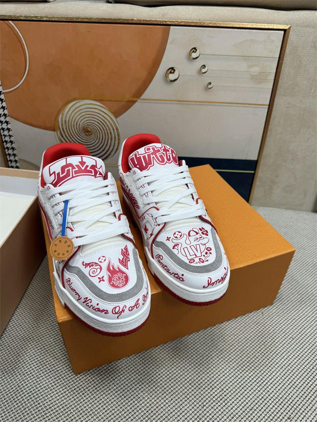 Lv Trainer Sneaker