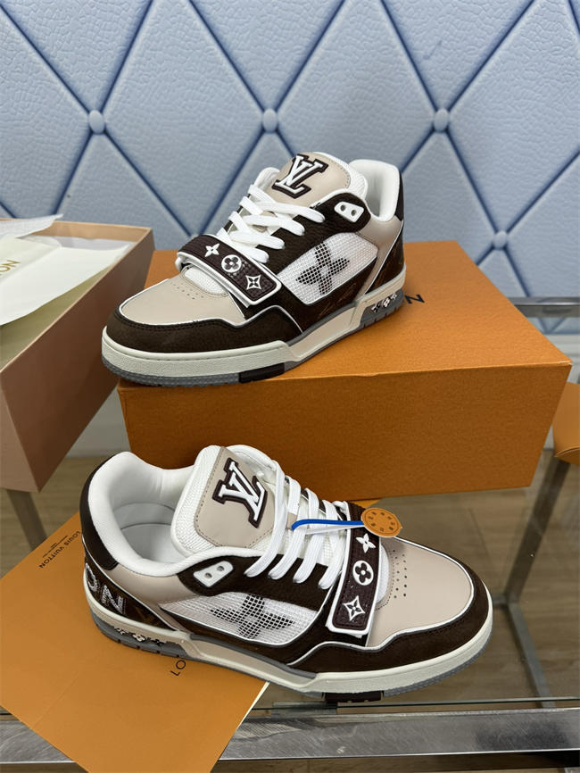 Lv Trainer Sneaker