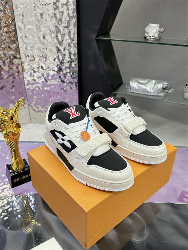 LV Trainer Sneaker