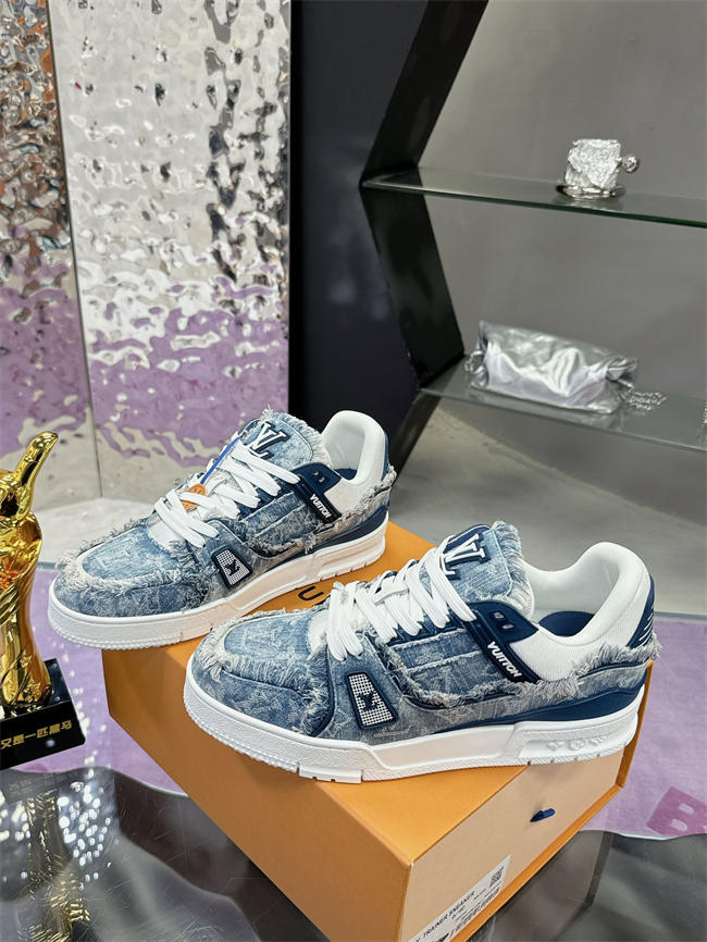 LV Trainer Sneaker