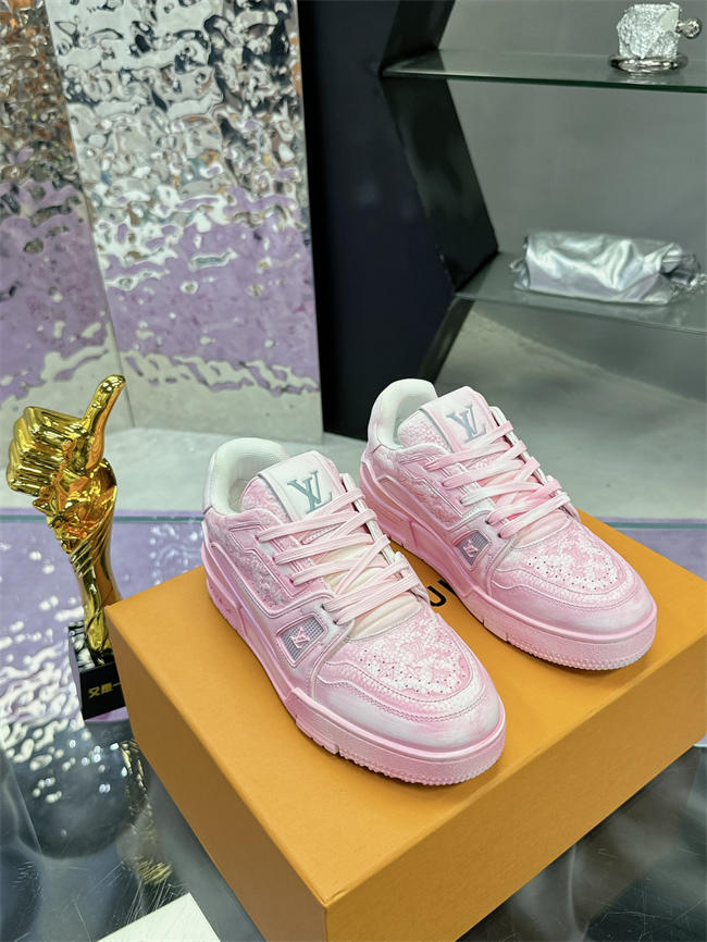 LV Trainer Sneaker