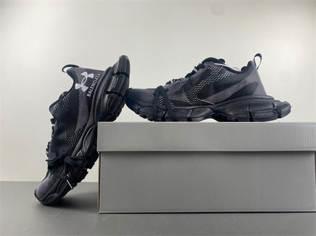 Ba*len*cia*ga -phantom sneaker 814419 w3xl5 0125