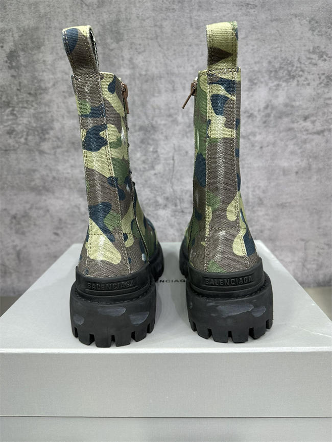Ba*len*cia*ga boot