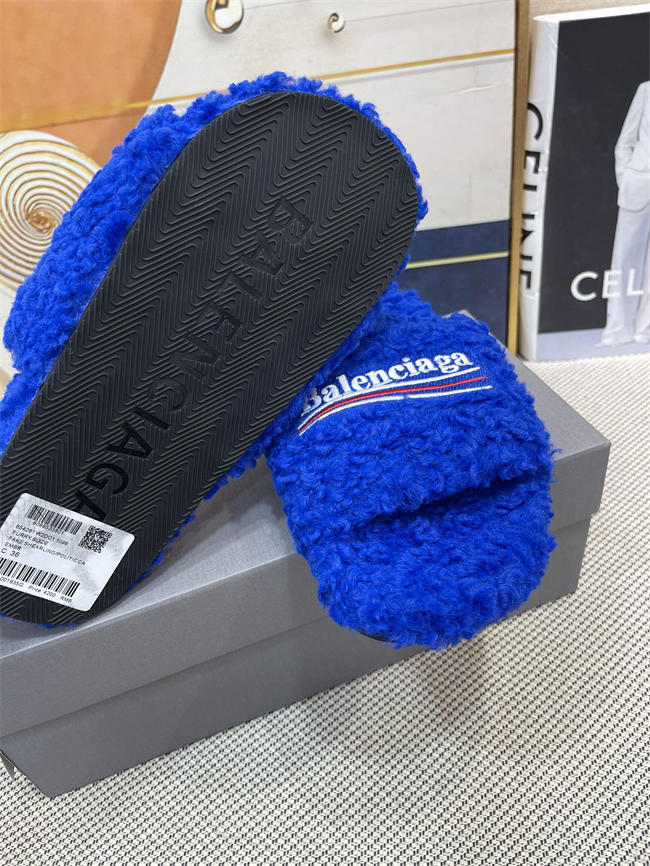 Ba*len*cia*ga furry slide sandal