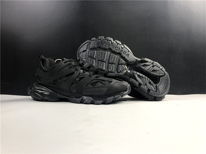 BLCG TRACK SNEAKER 542023 W3GB1 7302
