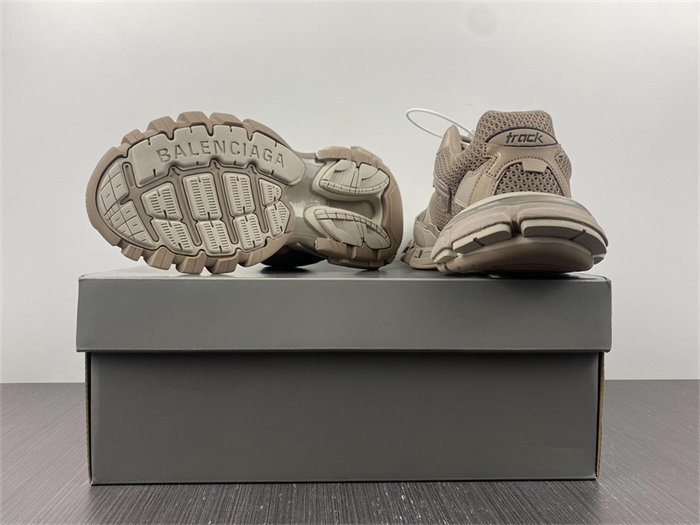 BLCG TRACK SNEAKER 700875 W3RF3 9697