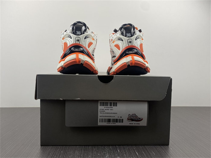 BLCG Runner Orange  677402 W3RB7 9051