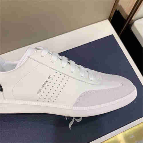 DR Sneaker