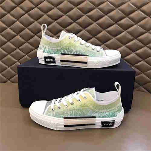 DR Sneaker