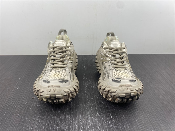 Ba*len*cia*ga defender beige 685611 w2raf 9700
