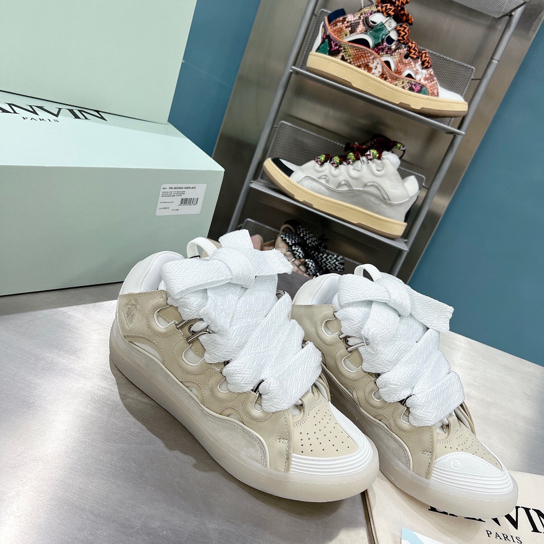 Lanvon Leather Curb 3