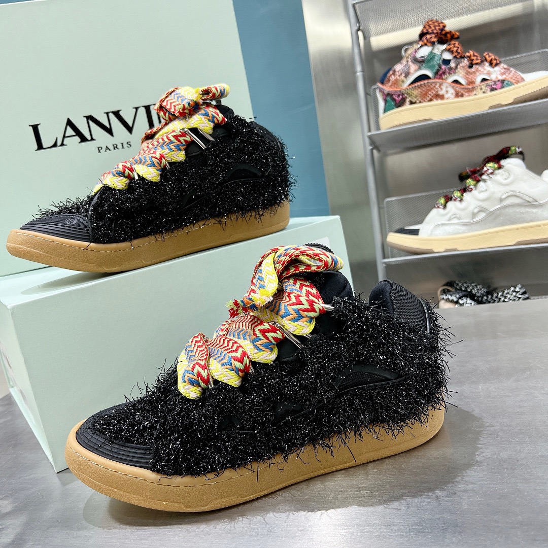 Lanvon Leather Curb 4