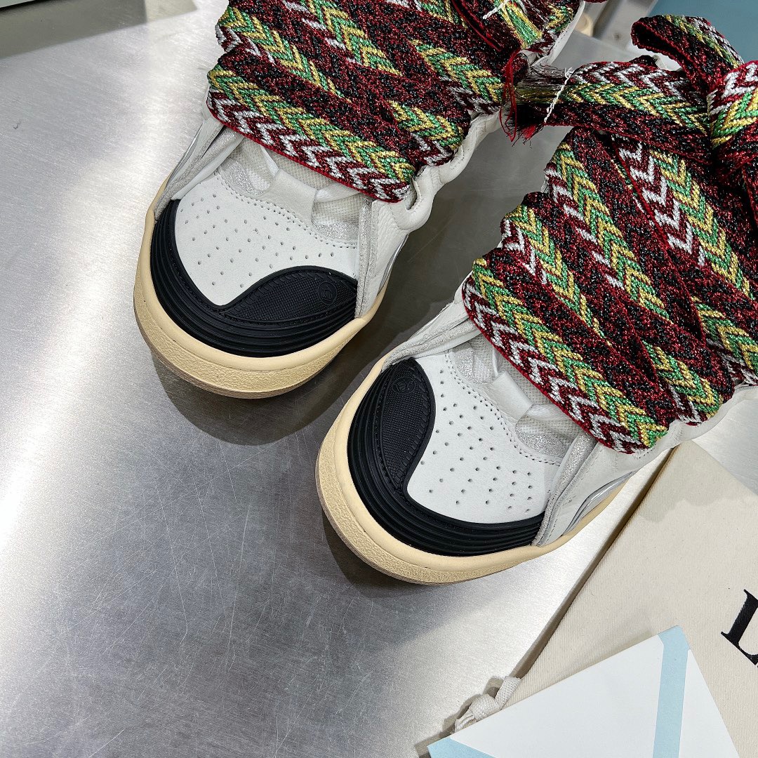 Lanvon Leather Curb 6