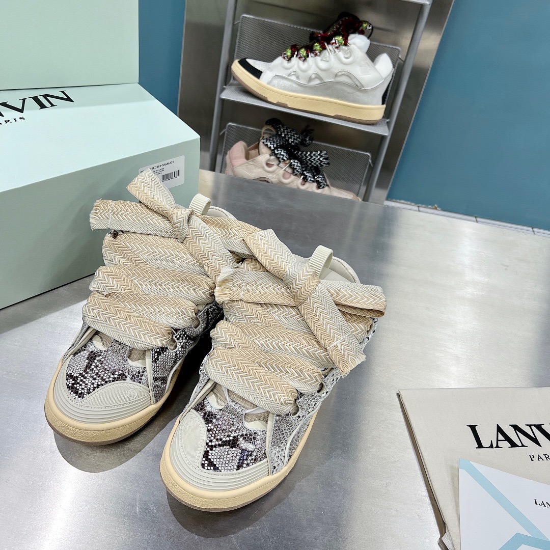 Lanvon Leather Curb 7