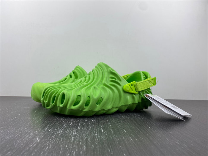 Cr*0*s pollex clog by salehe bembury crocodile 207393-30t