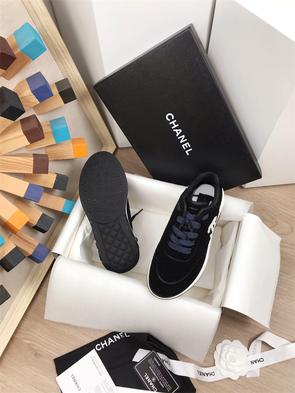 Chanal Sneakers