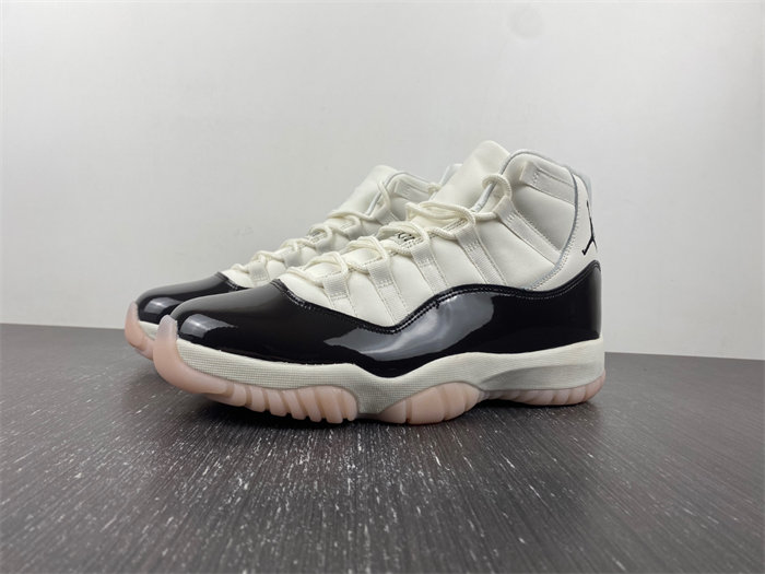 Air Jordan 11 WMNS “Neapolitan” AR0715-101