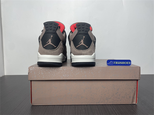 Jordan 4 Retro Taupe Haze DB0732-200
