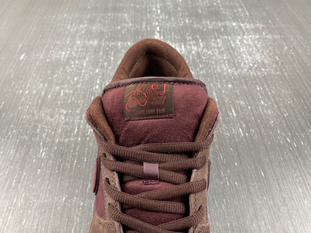 Nike Dunk SB 2024 FN0619-600