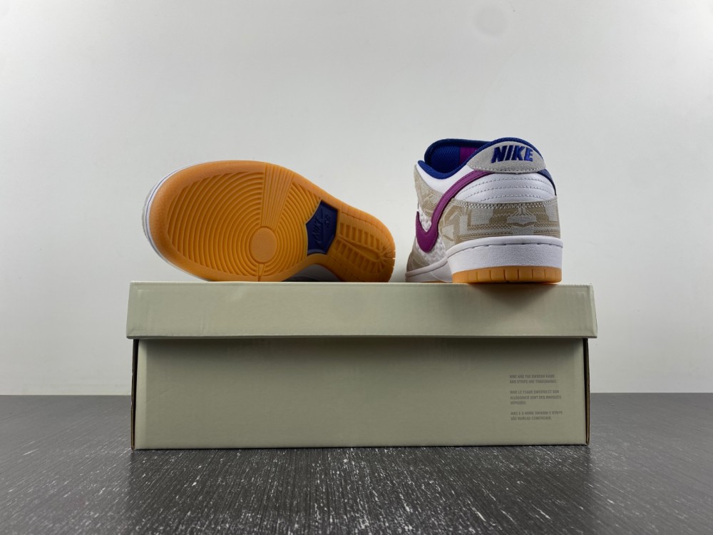 Rayssa Leal x Nike Dunk SB Low hua FZ5251-001