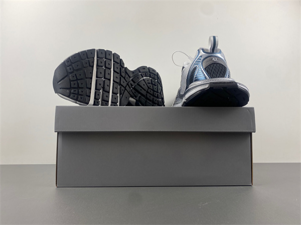 734734 W3XL5-9047 PHANTOM SNEAKER