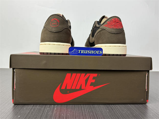 TRAVIS SCOTT X AIR JORDAN 1 LOW