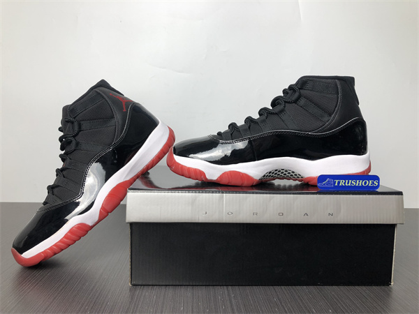 Jordan 11 Retro Playoffs Bred  378038-061.