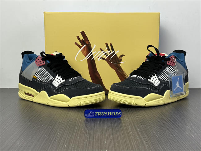 Jordan 4 Retro Union Off Noir DC9533-001