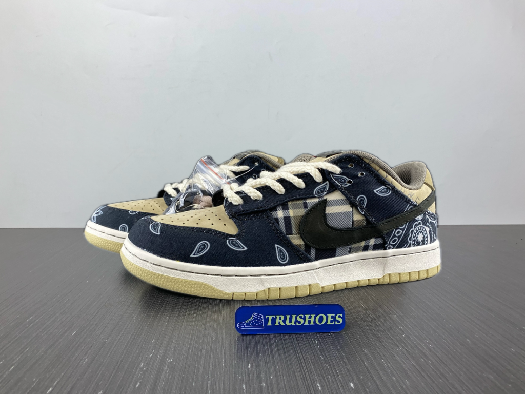 Nike SB Dunk Low Travis Scott CT5053-001