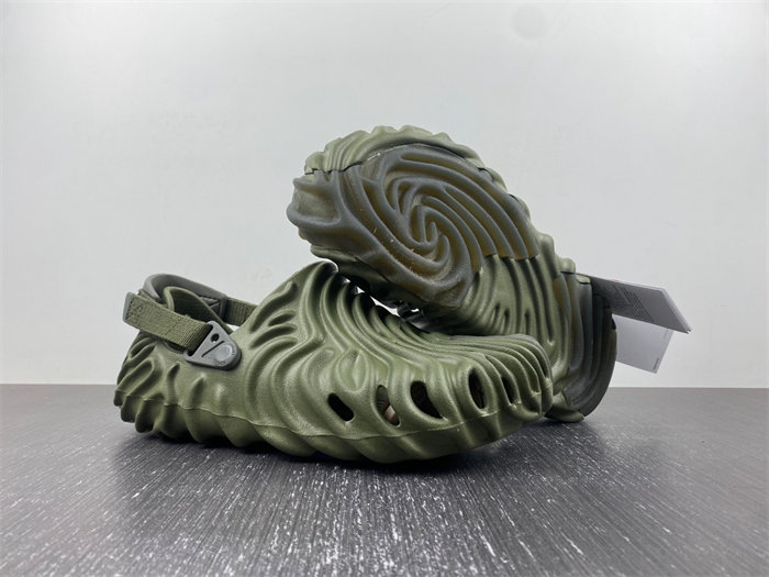 Cr*0*s pollex clog by salehe bembury cucumber 207393-309