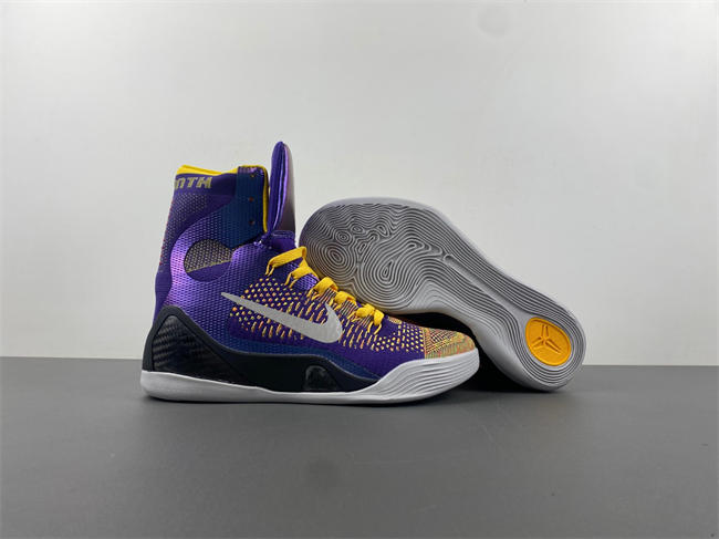 Kobe 9 Elite “Team” 630847-500