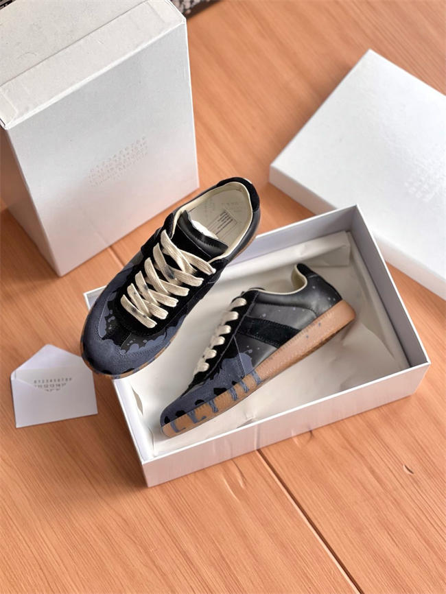 ma*s*n Ma*i*la sneaker