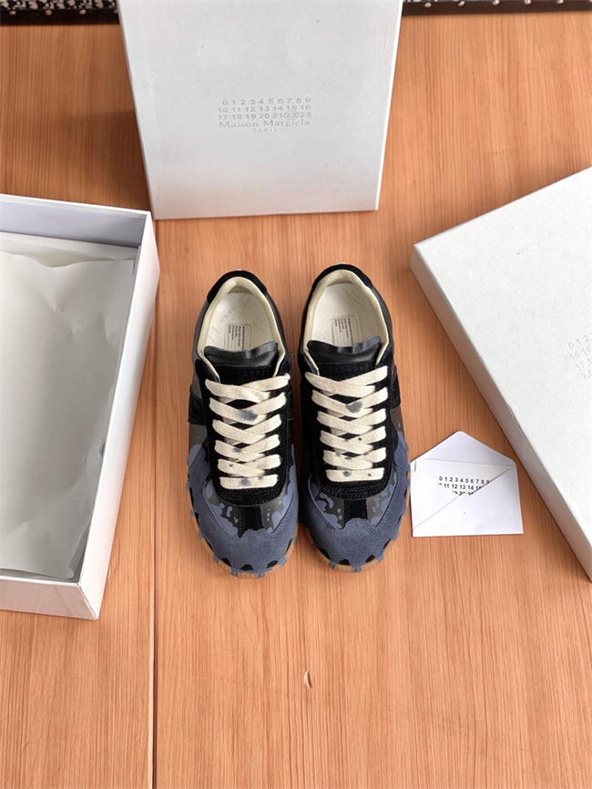 ma*s*n Ma*i*la sneaker