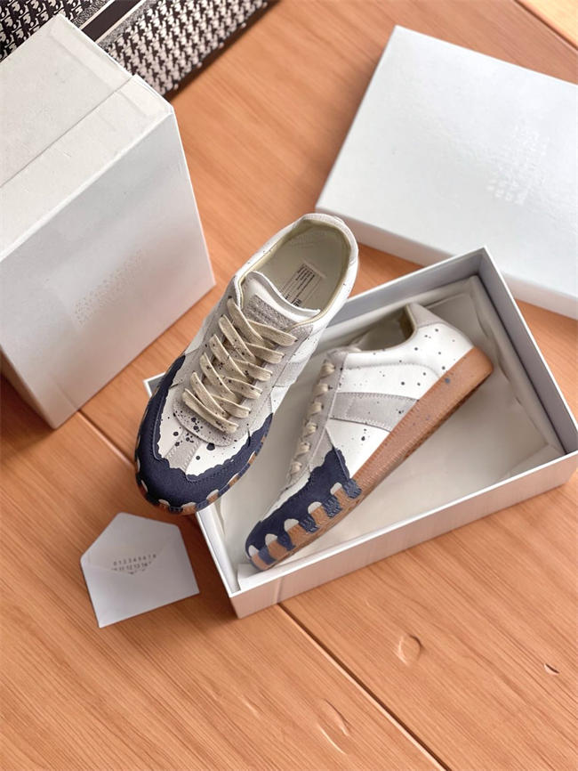 ma*s*n Ma*i*la sneaker
