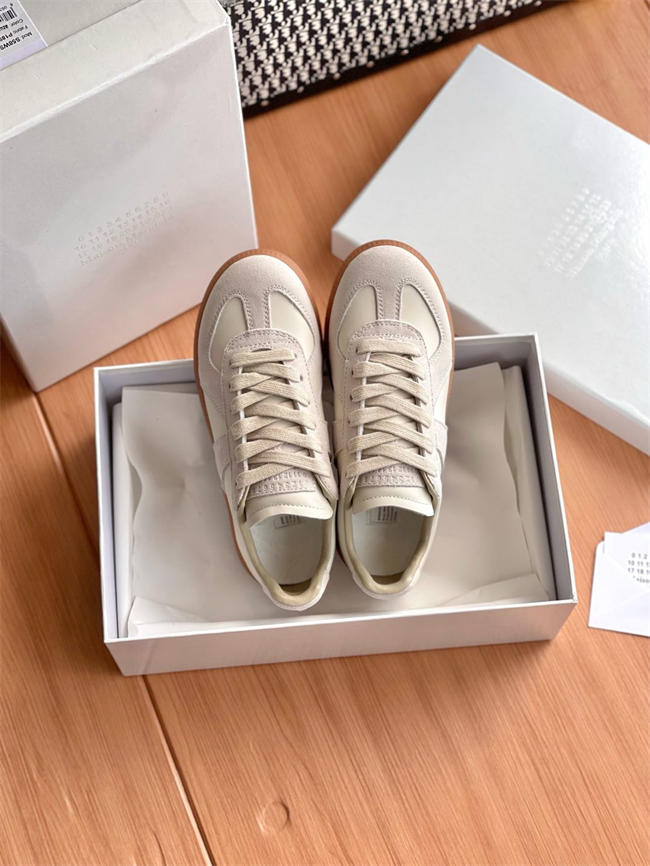 ma*s*n Ma*i*la sneaker