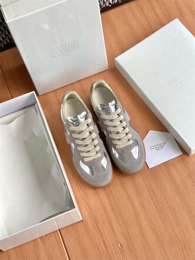 ma*s*n Ma*i*la sneaker