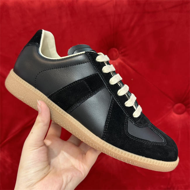 ma*s*n Ma*i*la sneaker