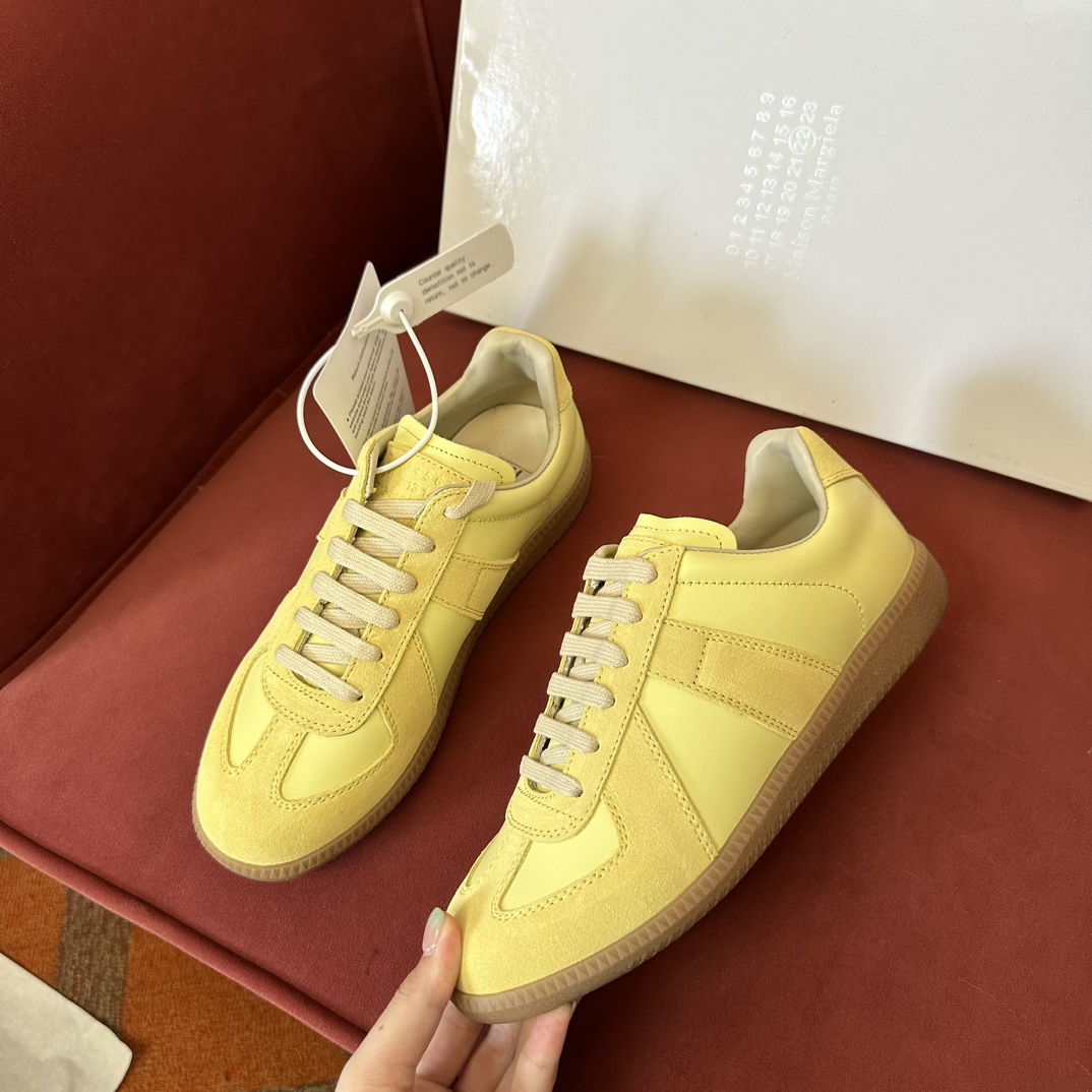 ma*s*n Ma*i*la sneaker
