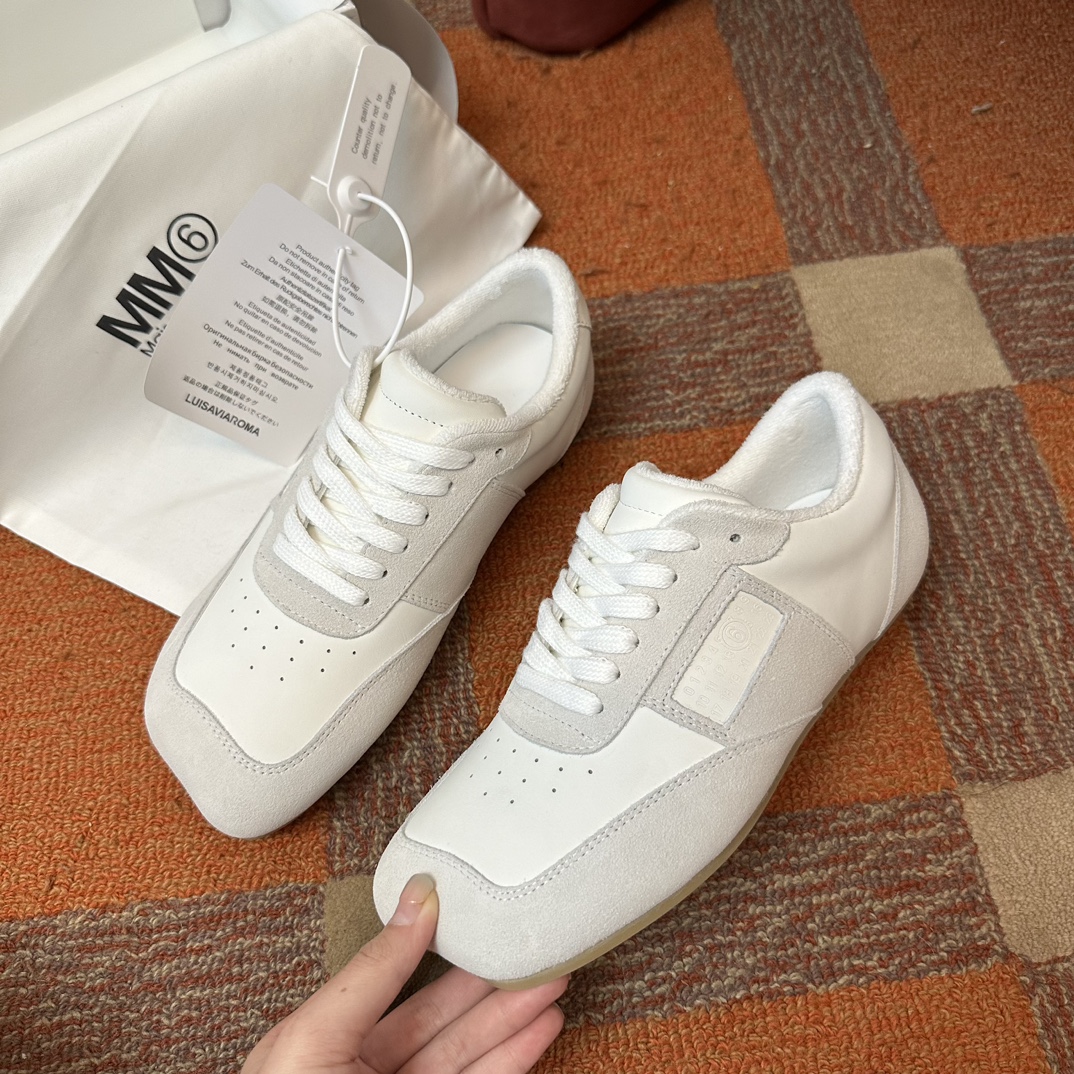 ma*s*n Ma*i*la sneaker