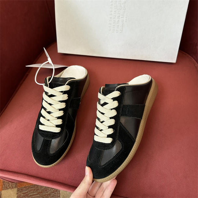 ma*s*n Ma*i*la sneaker